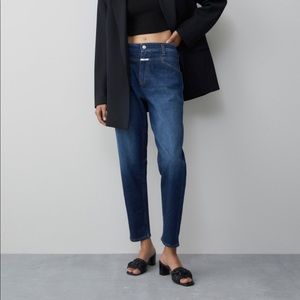 Size 23 Closed Women’s pant x-lent from closed!